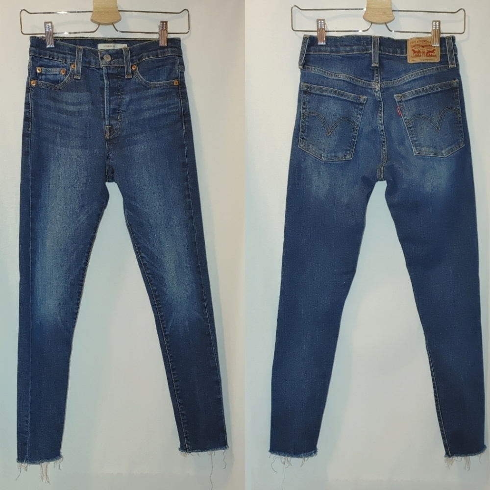 Levi's Wedgie Skinny 25 Medium Dark Wash Raw‎ Hem Button Fly Cotton